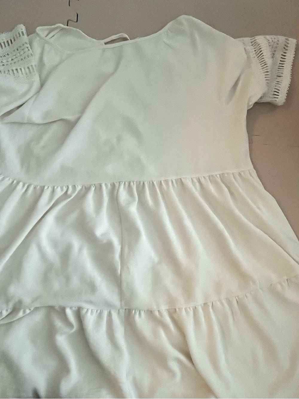 Women’s XL-White Boho Tiered Dress with Crochet Yoke - Picture 4 of 4